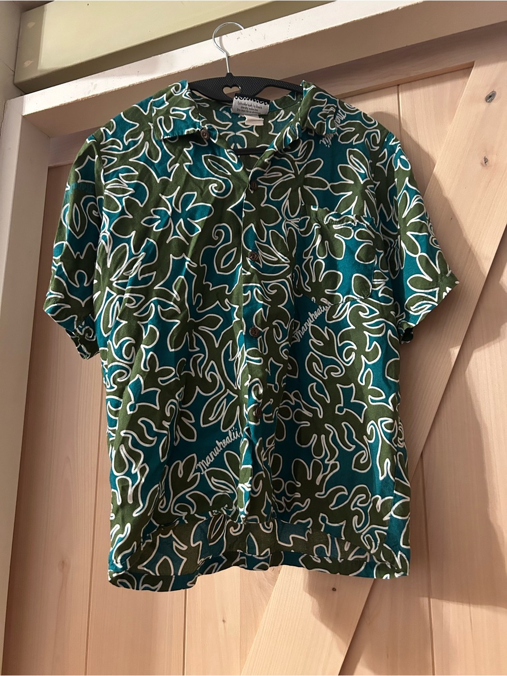 Manuhealiʻi keiki button down